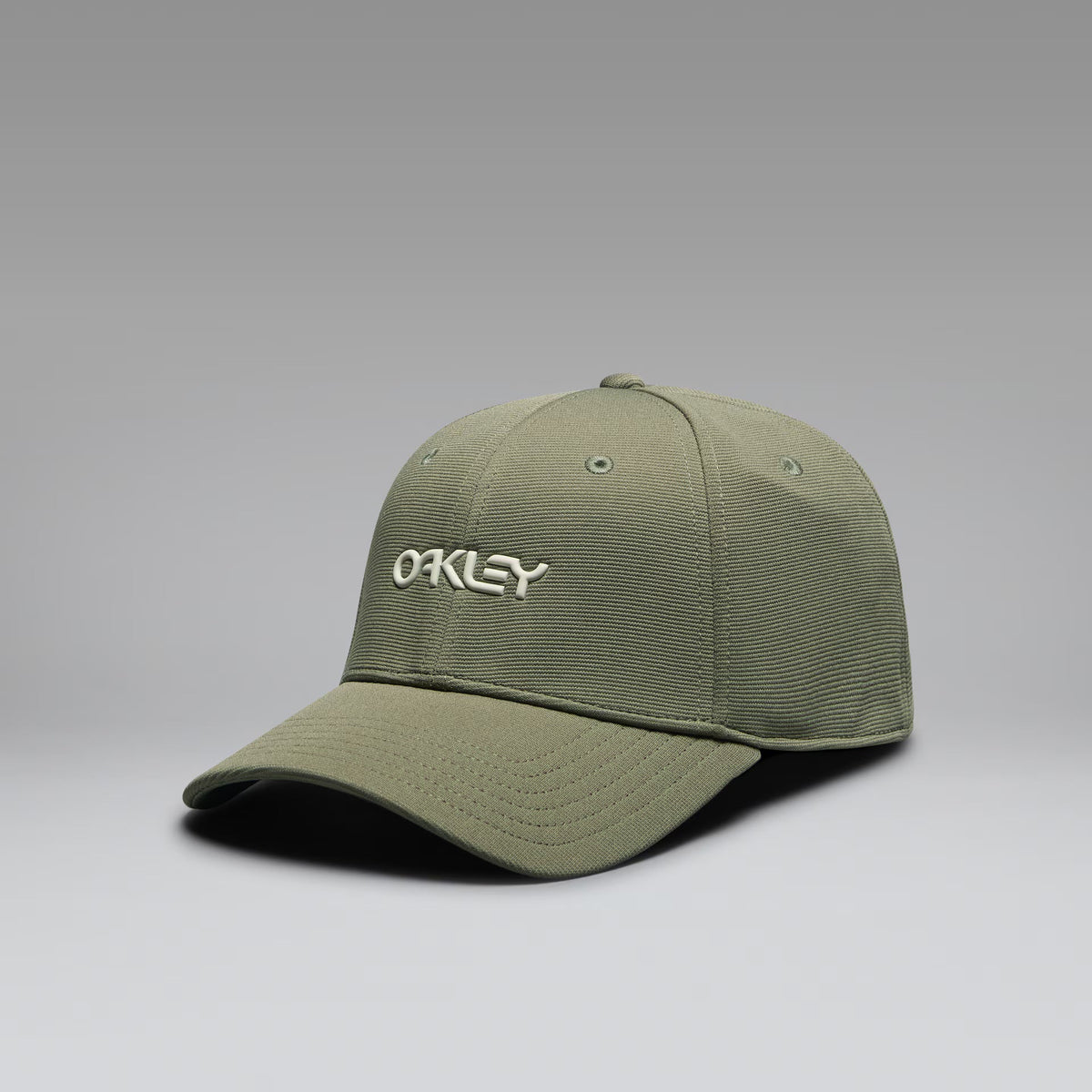 Oakley Men's 6 Panel Stretch Metallic Hat