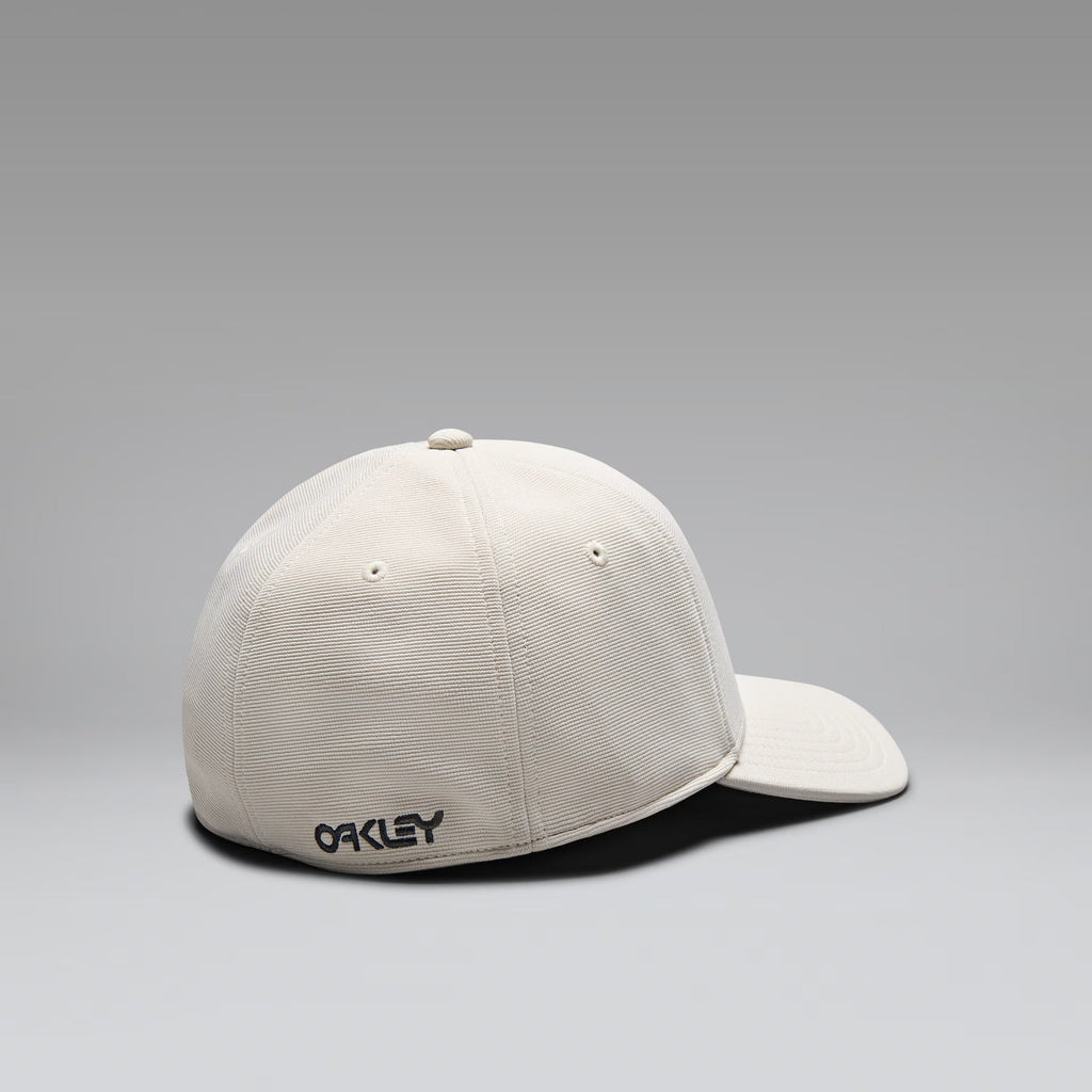 Oakley Men's 6 Panel Stretch Metallic Hat