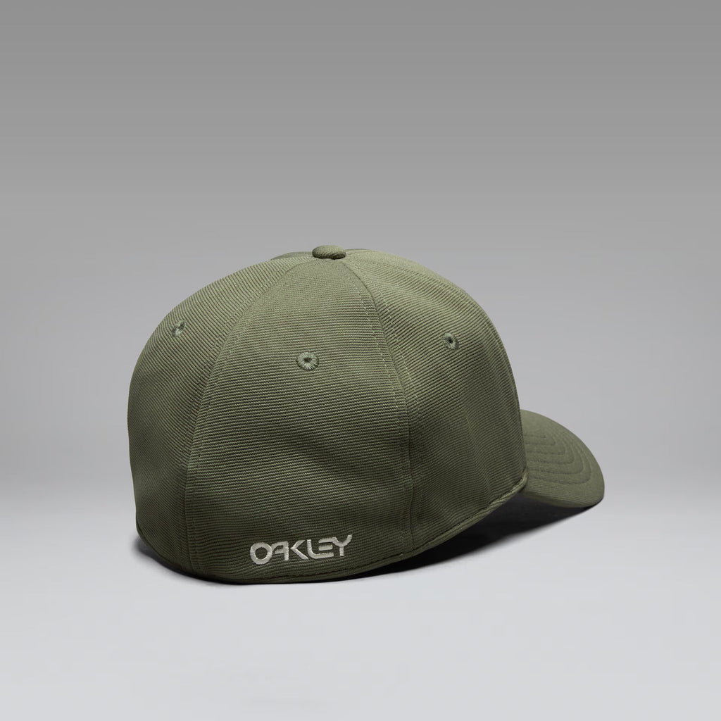 Oakley Men's 6 Panel Stretch Metallic Hat - Olive