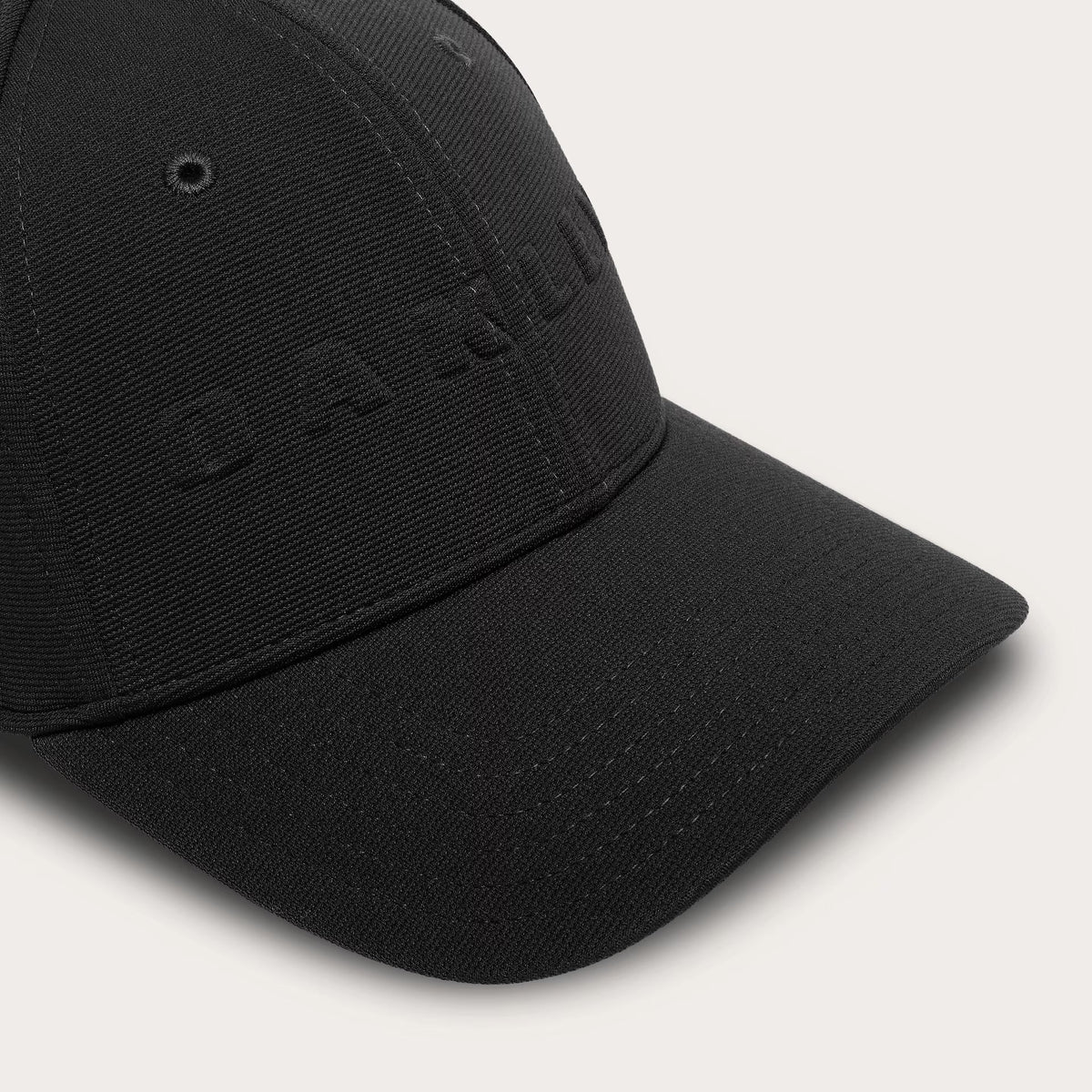 Oakley Men's Bark Embossed Hat - Black/Red
