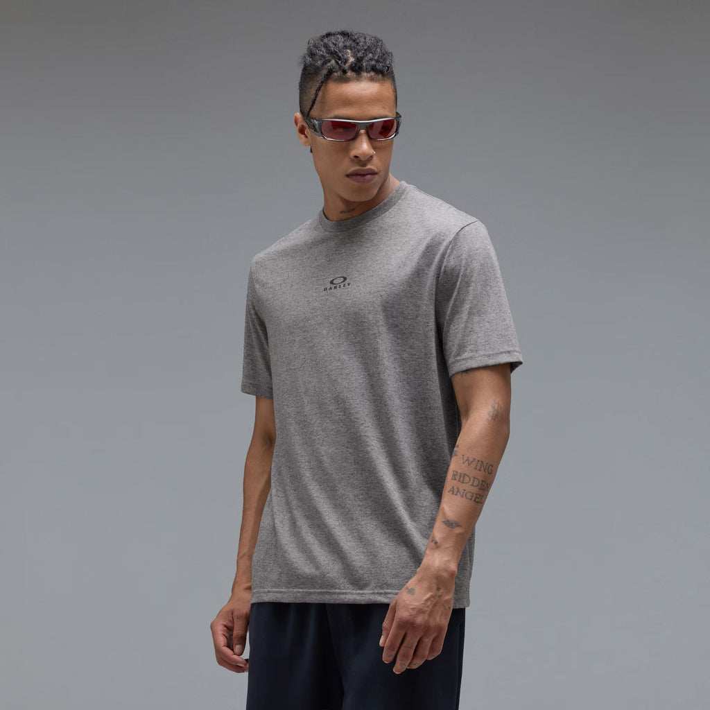 Oakley Men's Bark New Short Sleeve - Gray