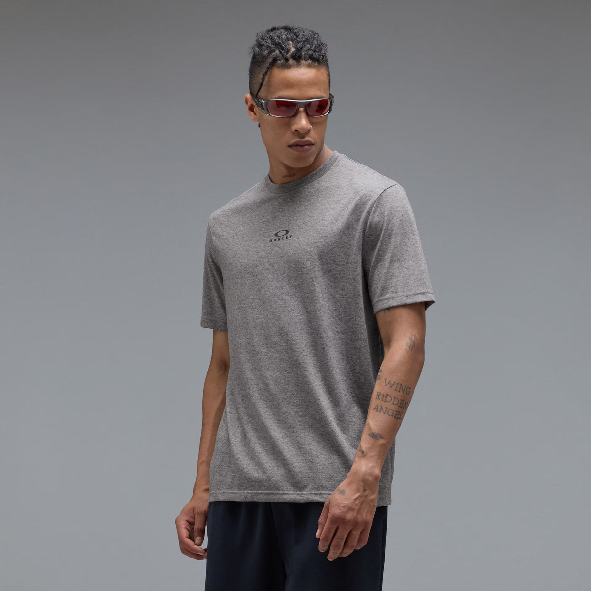 Oakley Men's Bark New Short Sleeve - Gray