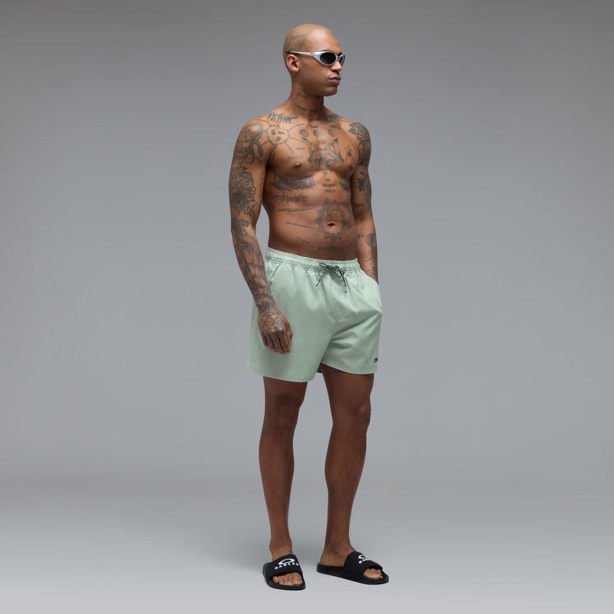Oakley Men's Beach Volley 16 Beachshort