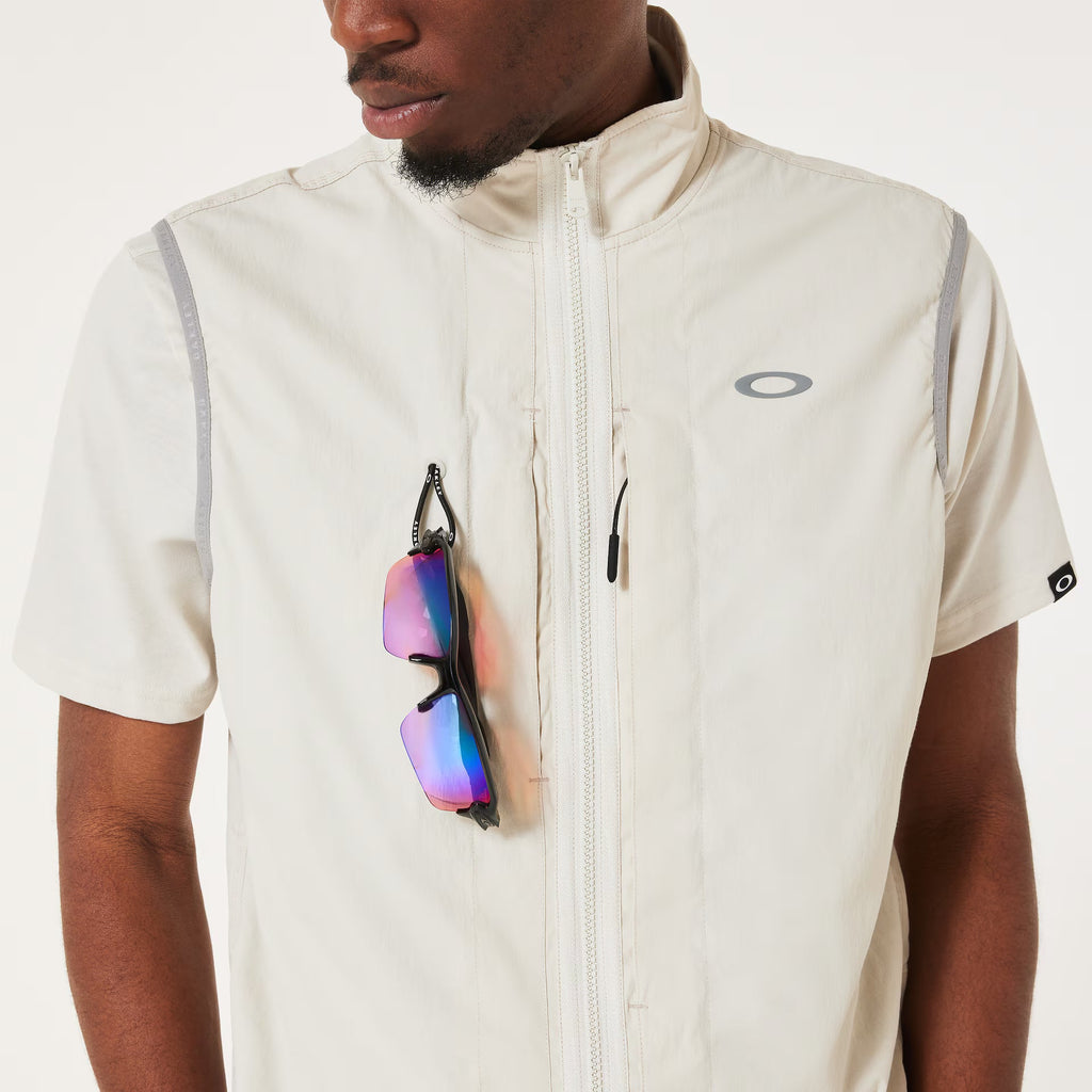 Oakley Men's Driven Element Vest - Mist