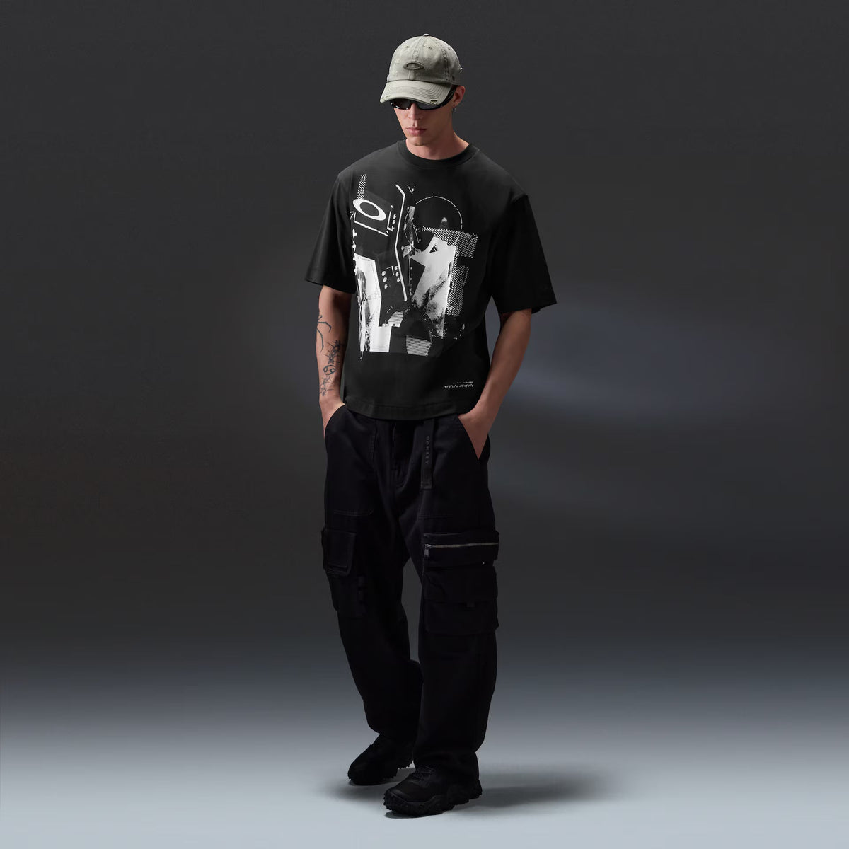 Oakley Men's Echo Mod One Icon Tee
