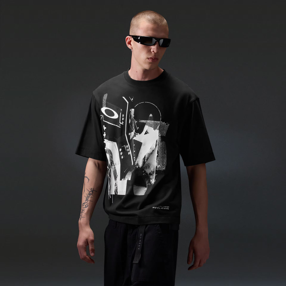 Oakley Men's Echo Mod One Icon Tee - Black