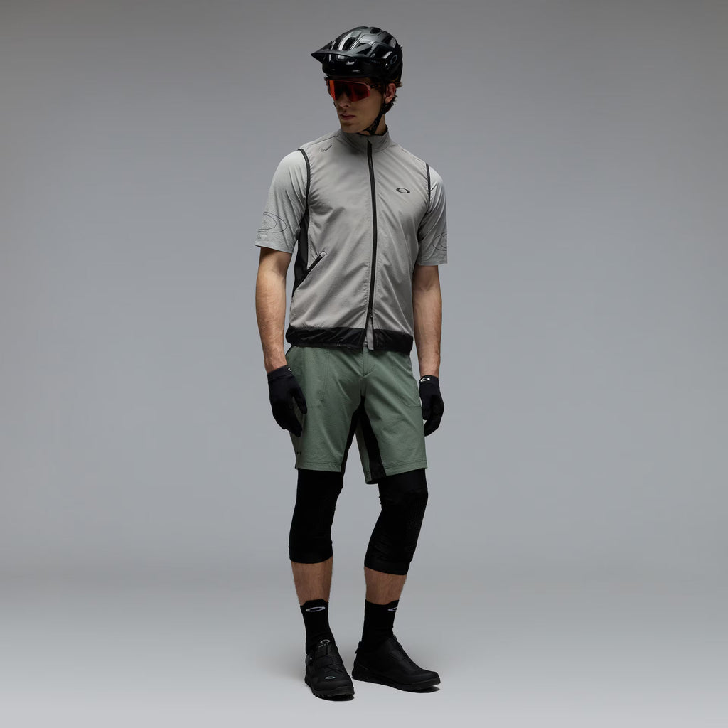 Oakley Men's Elements Alpha Vest - Cement