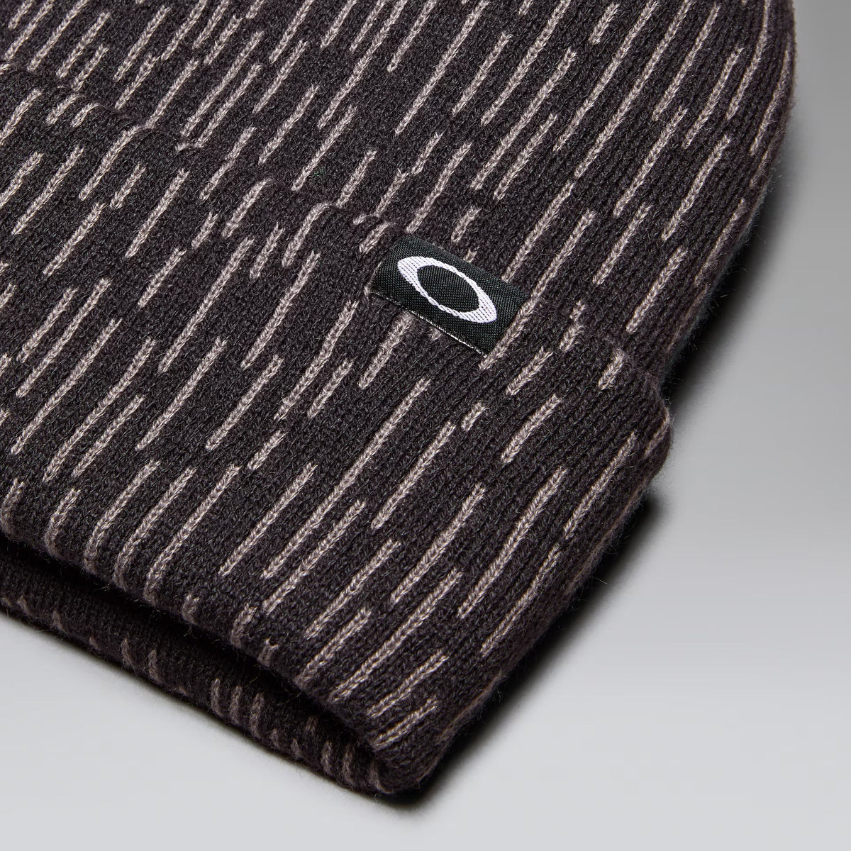 Oakley Men's Fleece-lined Graphic Beanie​ - Black