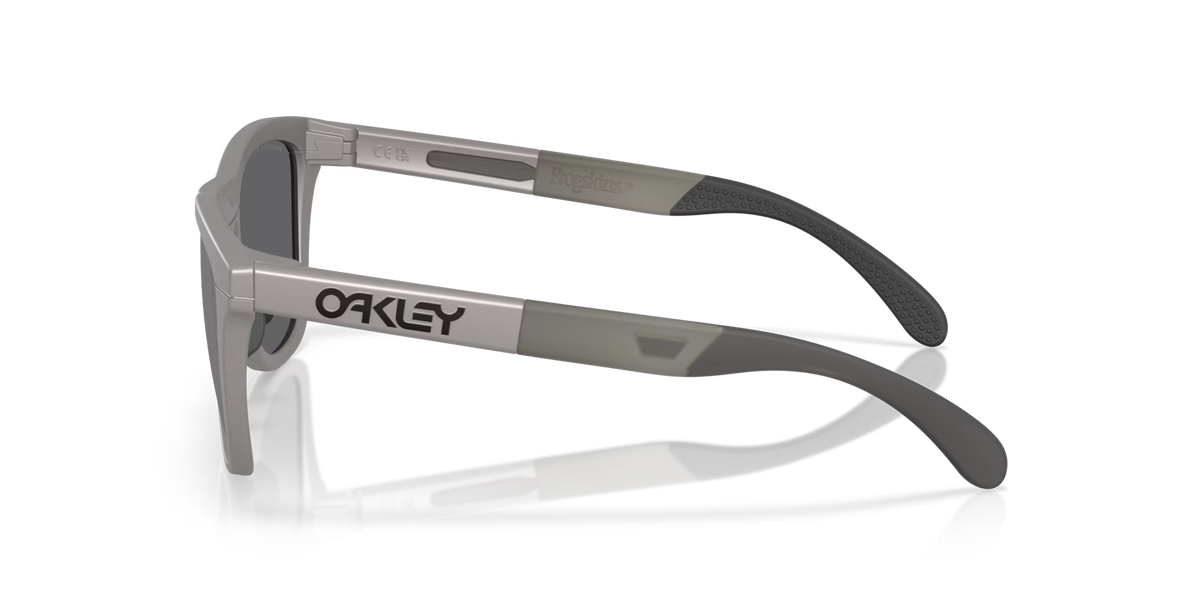 Oakley Men's Frogskins Range (low Bridge Fit) Sunglasses - Titanium