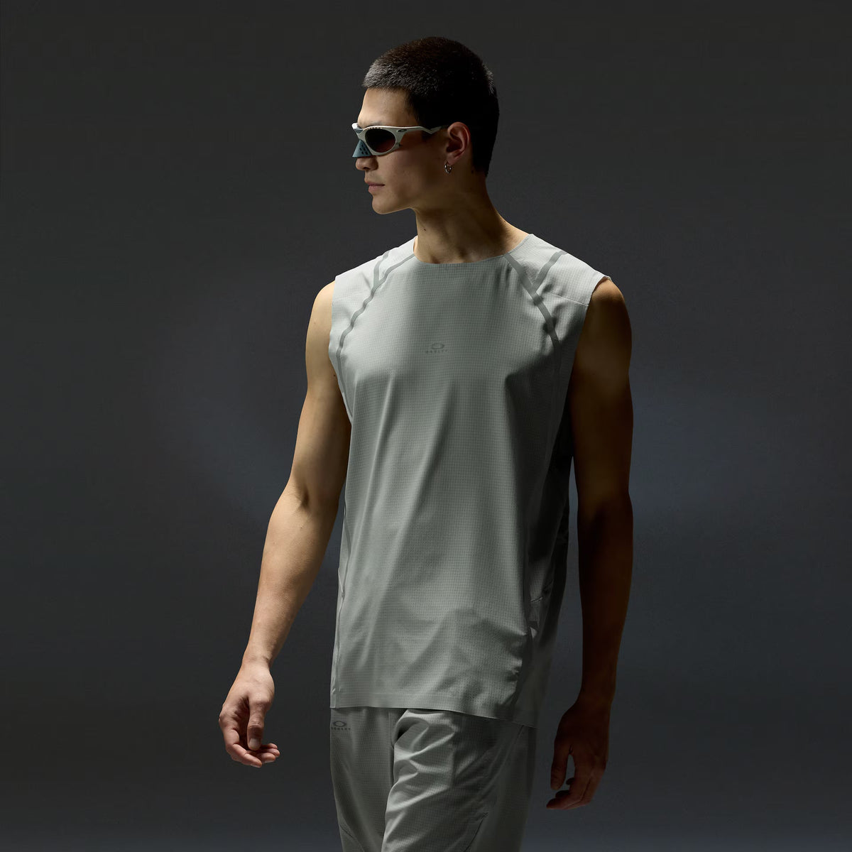 Oakley Men's Latitude Veil Tank - Cement
