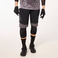 Oakley Men's Maven Scrub Short - Black/Grey