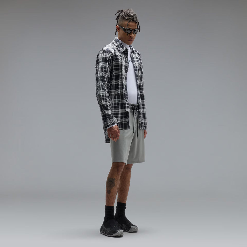 Oakley Men's Oak Light Plaid Shirt - Black