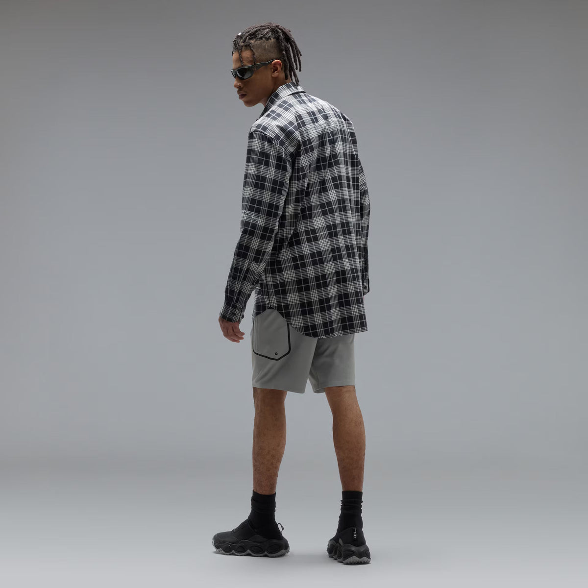 Oakley Men's Oak Light Plaid Shirt - Black