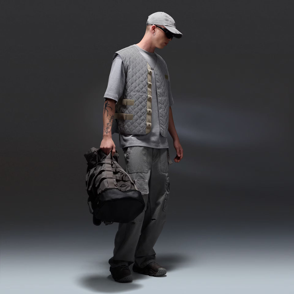 Oakley Men's Reserve Strato Vest - Cement