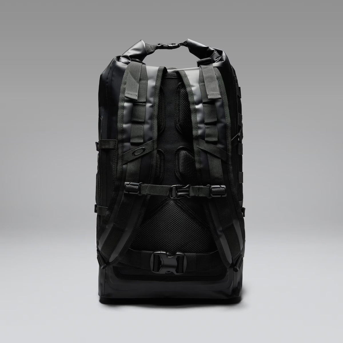 Oakley Men's Reserve Tactical Dry Backpack