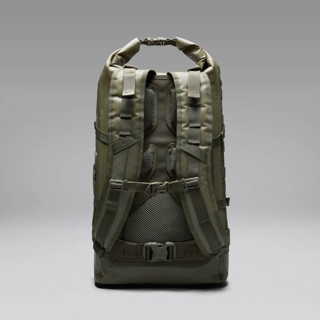 Oakley Men's Reserve Tactical Dry Backpack - Olive