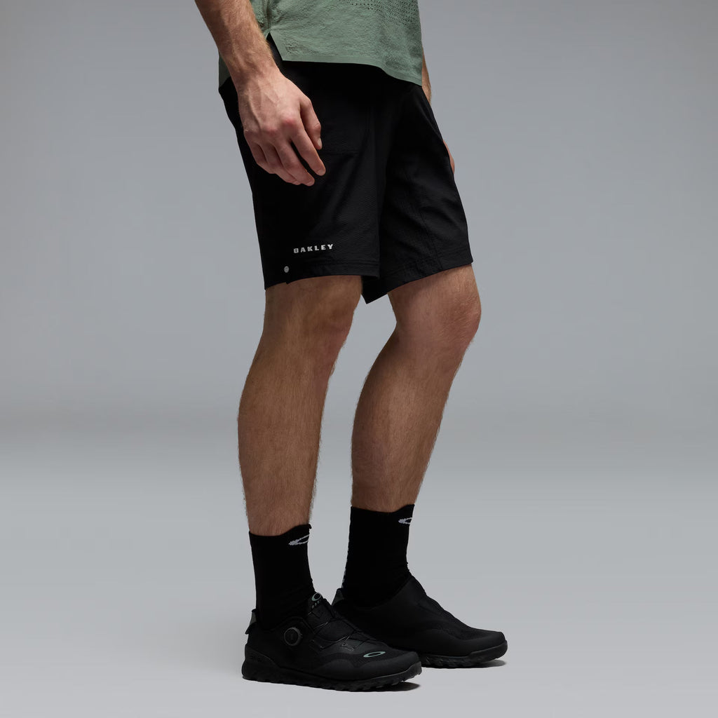 Oakley Men's Seeker Whip Lined Short - Black