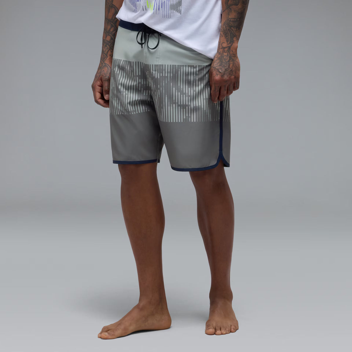 Oakley Men's Session Rc 19 Boardshort - Cement Hibiscus Stripes​