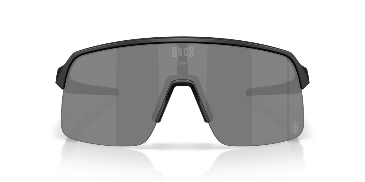 Oakley Men's Tampa Bay Buccaneers Sutro Lite Sunglasses - Black