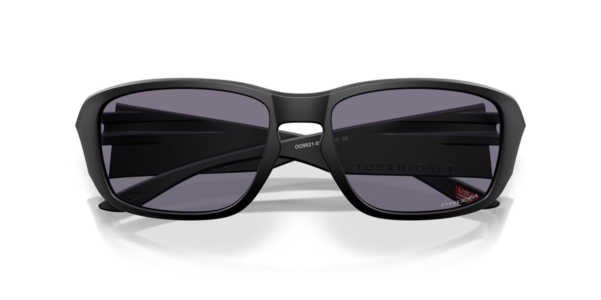 Oakley Men's Tourniquet Sunglasses - Black