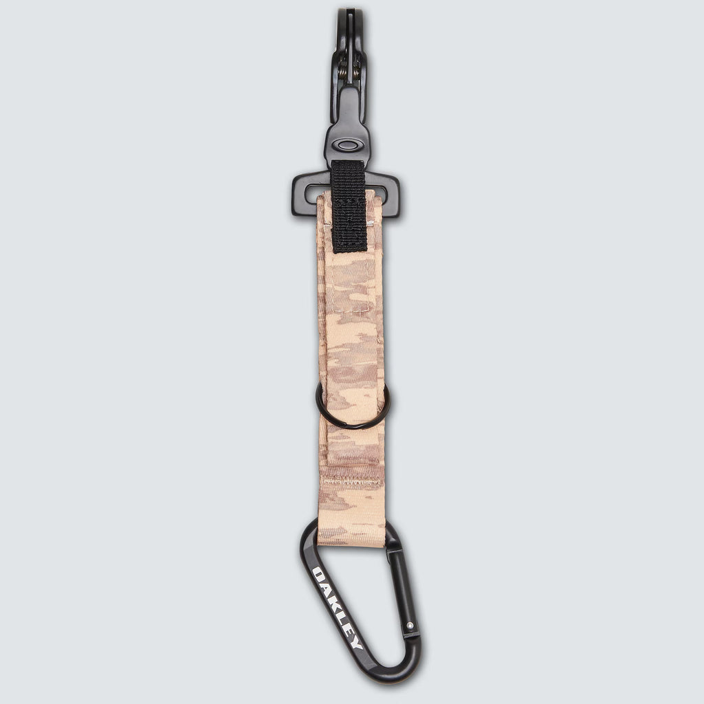 Oakley Men's Wanderlust Keychain - Brush Tiger Camo Desert