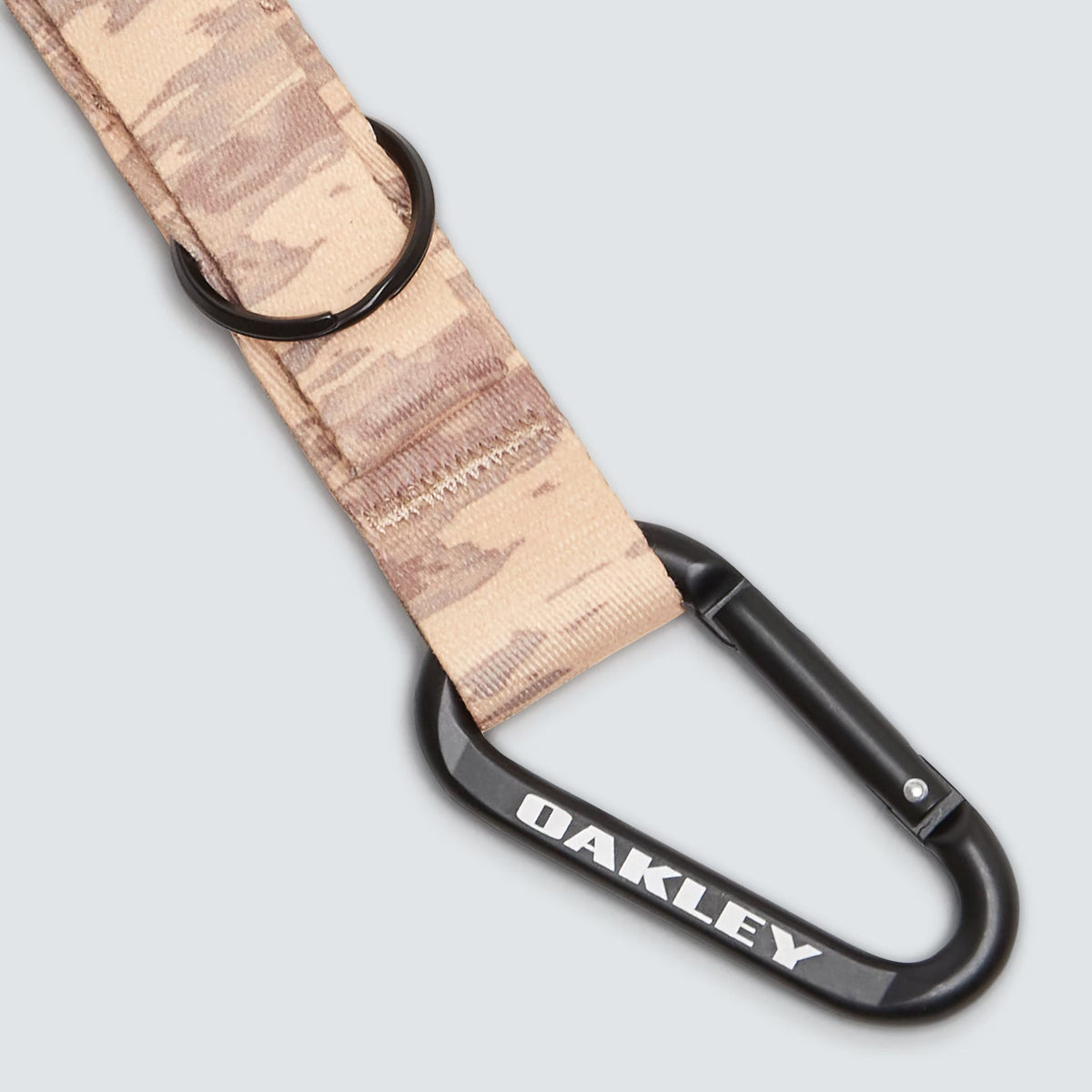 Oakley Men's Wanderlust Keychain - Brush Tiger Camo Desert