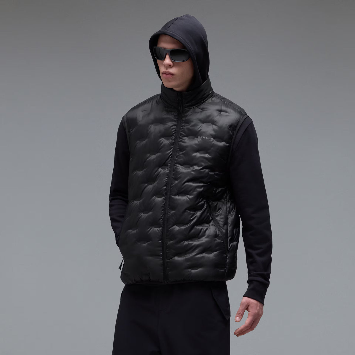 Oakley Men's Whirl Szn Vest - Black